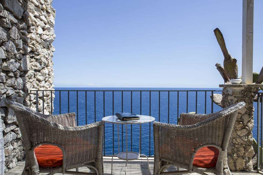 HOTEL PICCOLO MONDO - CASTRO-guestroom-GUEST ROOM TERRACE.jpg