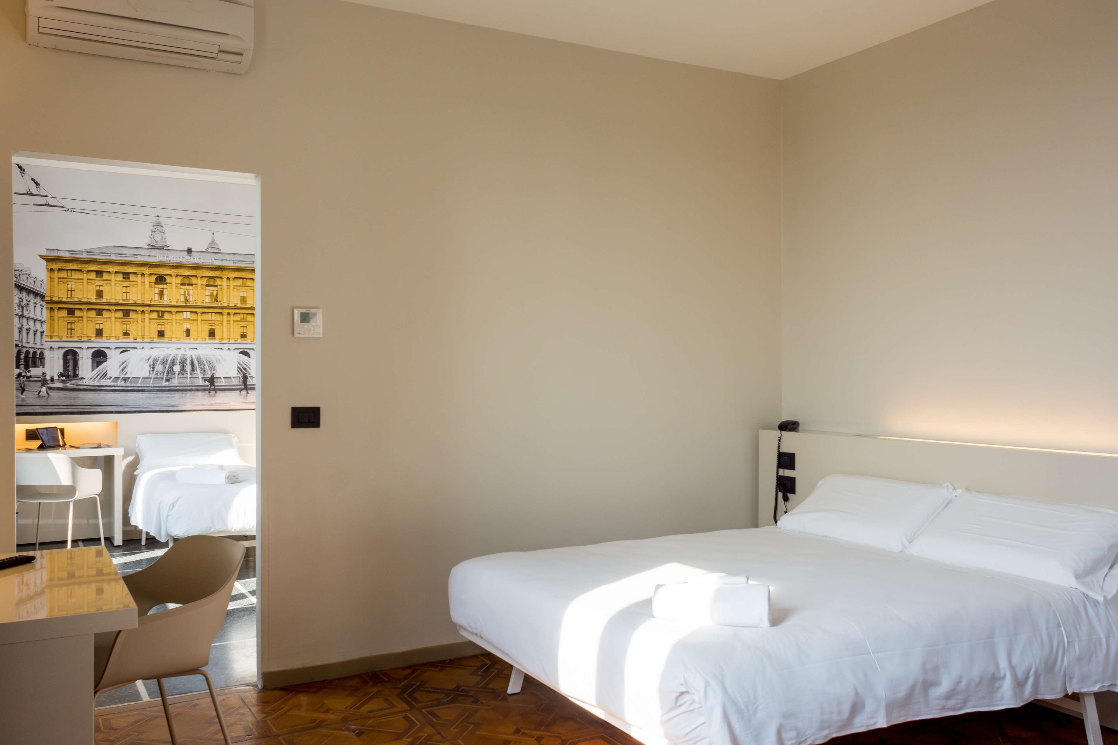 B-B HOTEL GENOVA-guestroom-GUEST ROOM.jpg
