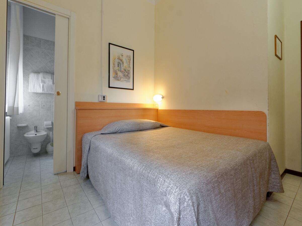 HOTEL RAVENNA-guestroom-GUEST ROOM.jpg