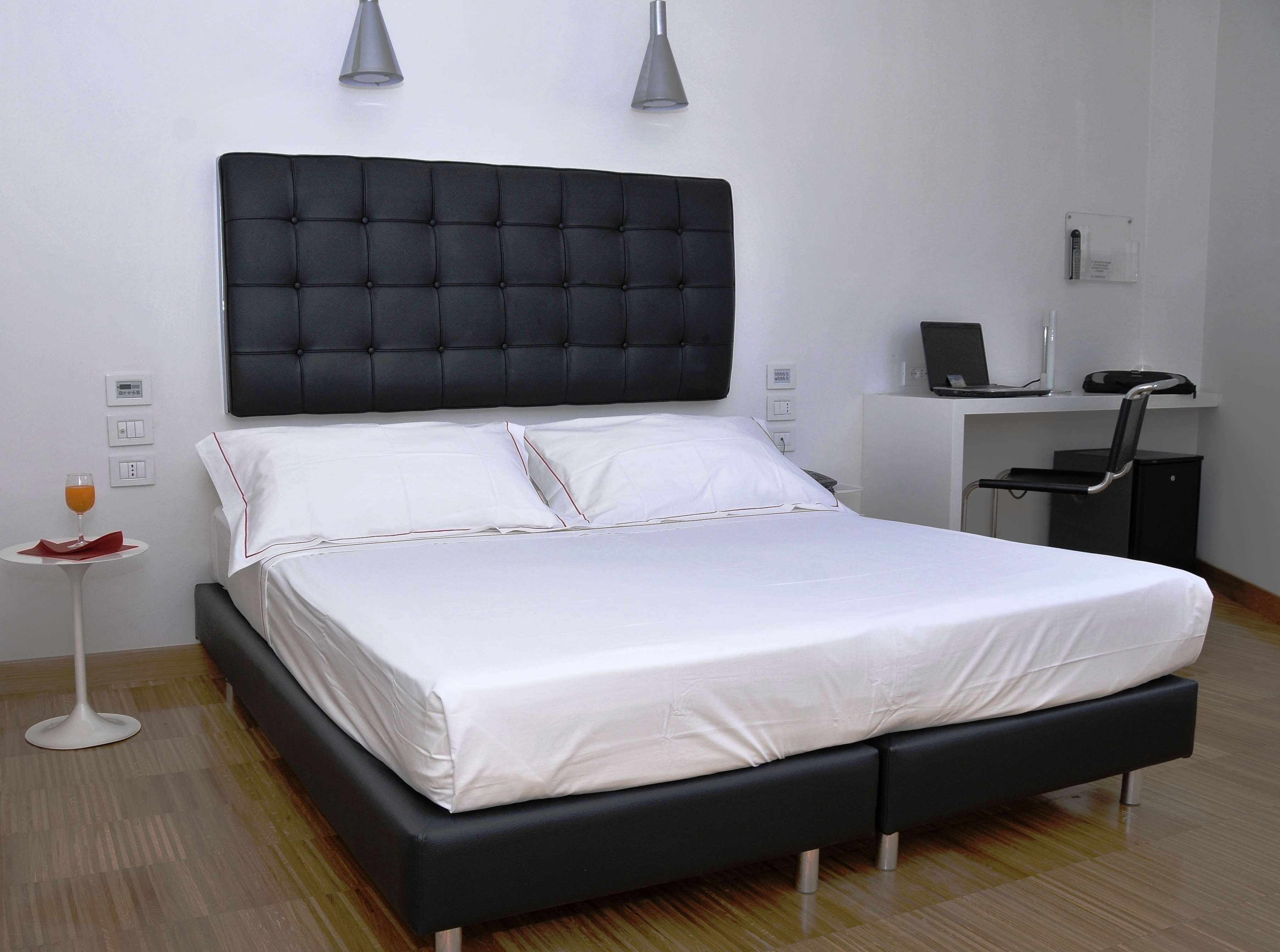 HOTEL DEL CONTE - FONDI-guestroom-GUEST ROOM.jpg