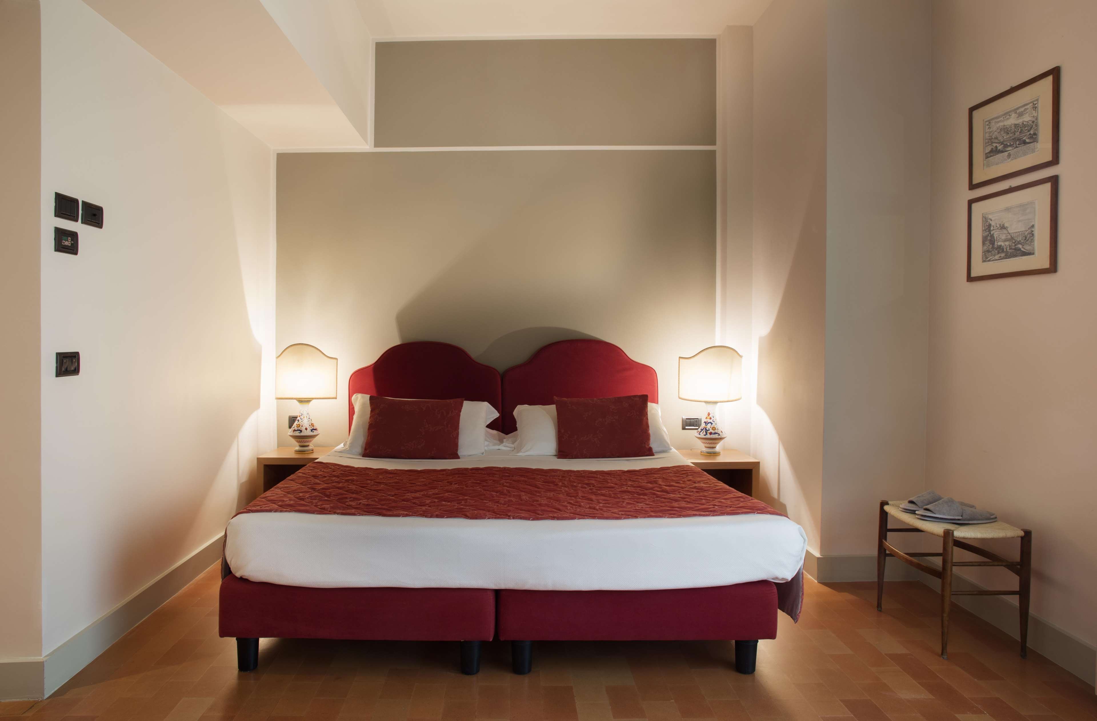 HOTEL DEI DUCHI - SPOLETO-guestroom-GUEST ROOM.jpg