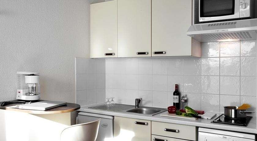 AT HOME APPART HOTEL TOULOUSE-guestroom-Suite.jpg