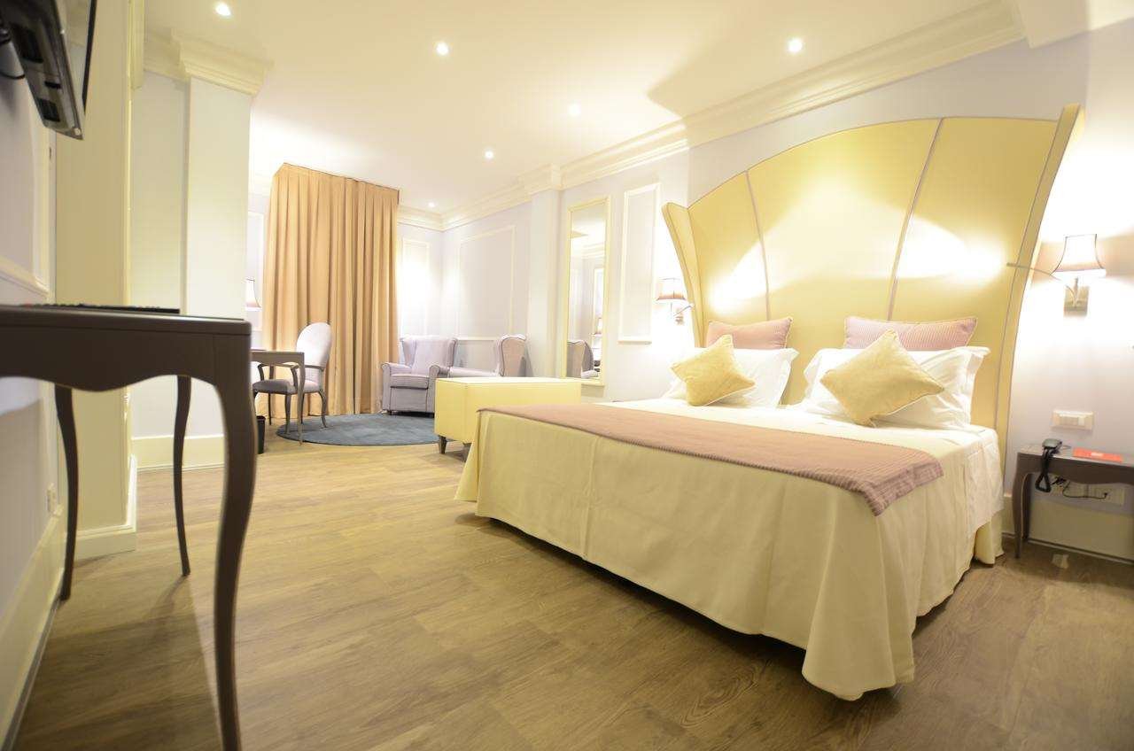 HOTEL CAMPO MARZIO-guestroom-GUEST ROOM.jpg