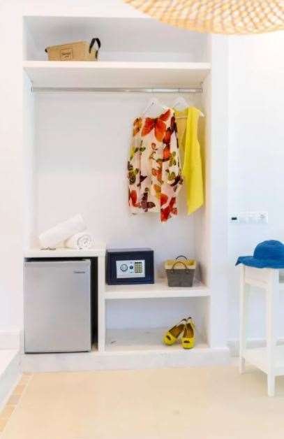 MALIA MARE HOTE-guestroom-GUEST ROOM SAFETY BOX.jpg