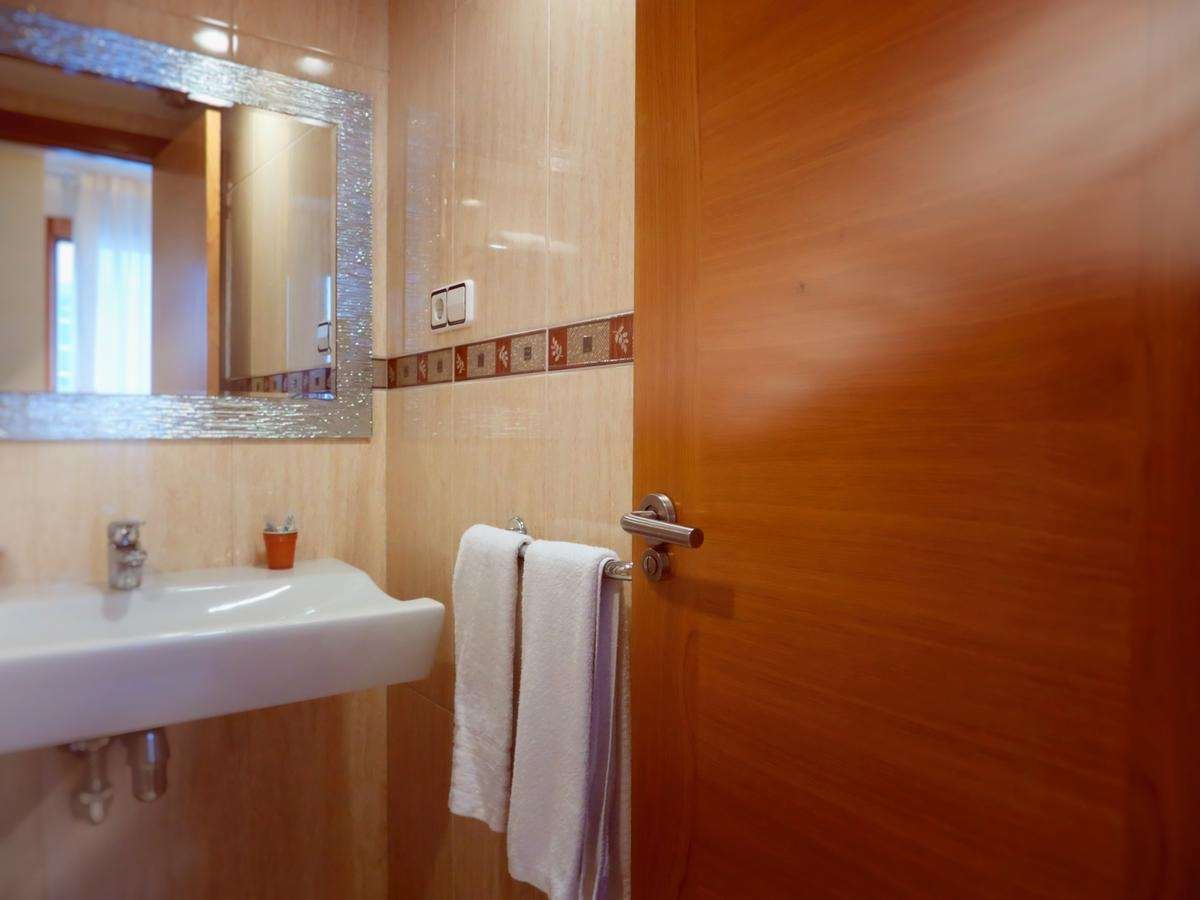 HOTEL SANTA CATALINA-guestroom-GUEST BATHROOM.jpg