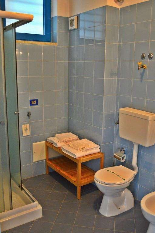 RESIDENCE MILJUNKA - SANT AGATA-guestroom-GUEST BATHROOM.jpg