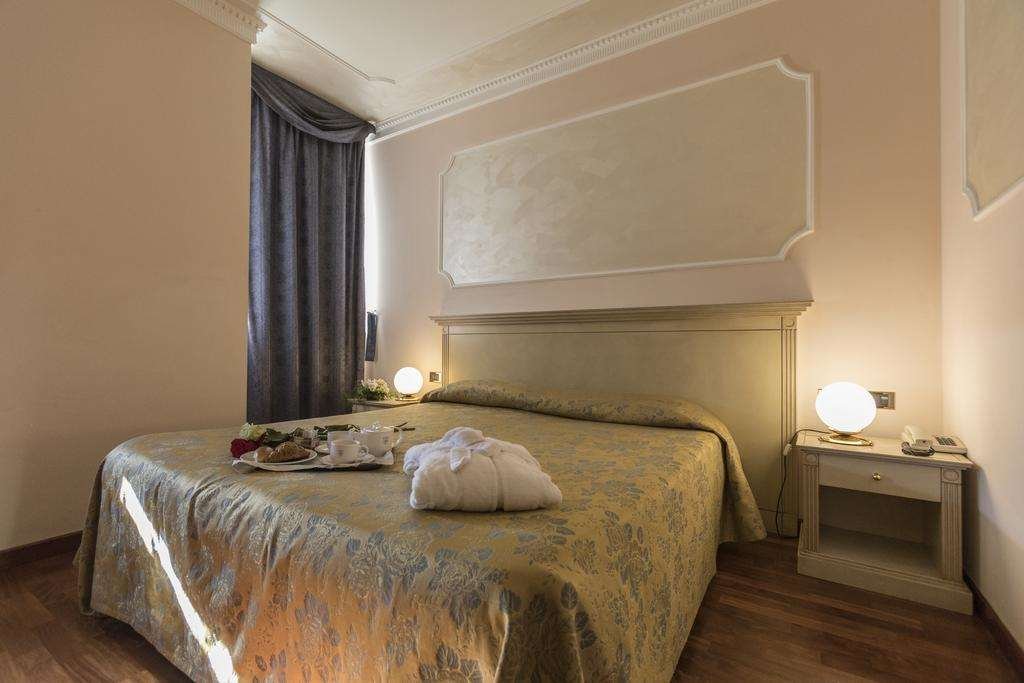 VILLA MEDICI-guestroom-GUEST ROOM.jpg