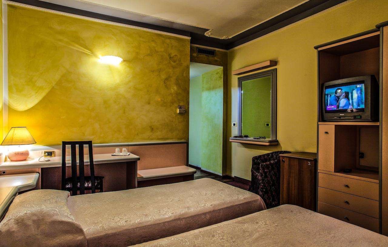 HOTEL GRAZIA DELEDDA-guestroom-GUEST ROOM.jpg