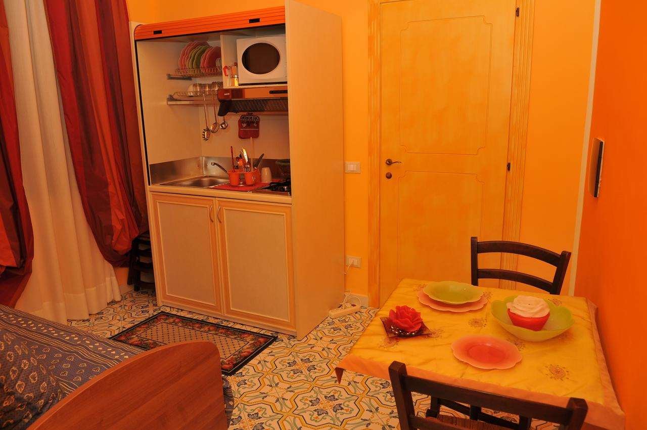 HOTEL ROSES - PAOLA-guestroom-GUEST ROOM.jpg