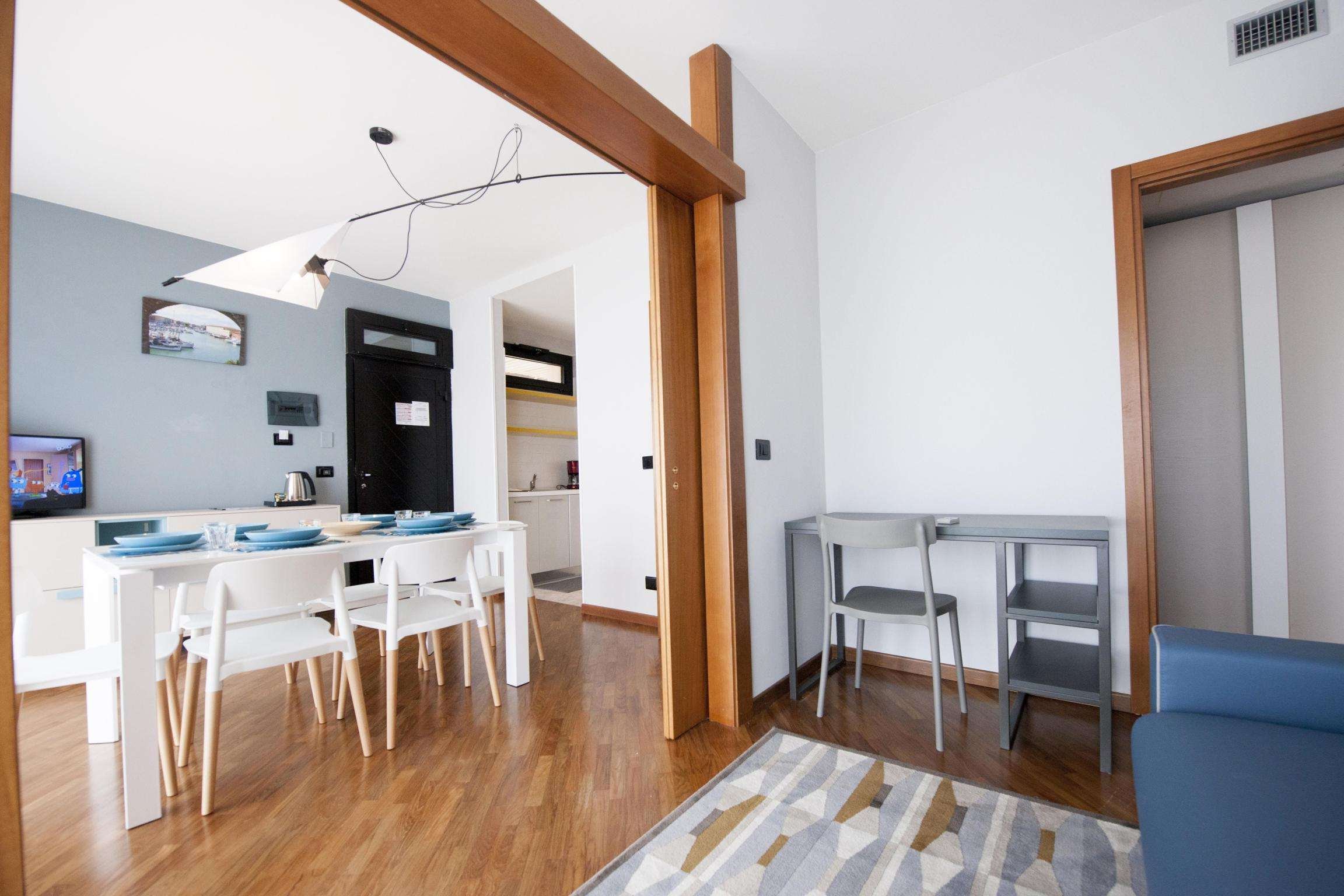 SUITES MARILIA APARTMENTS - LIVORNO-guestroom-SUITE.jpg