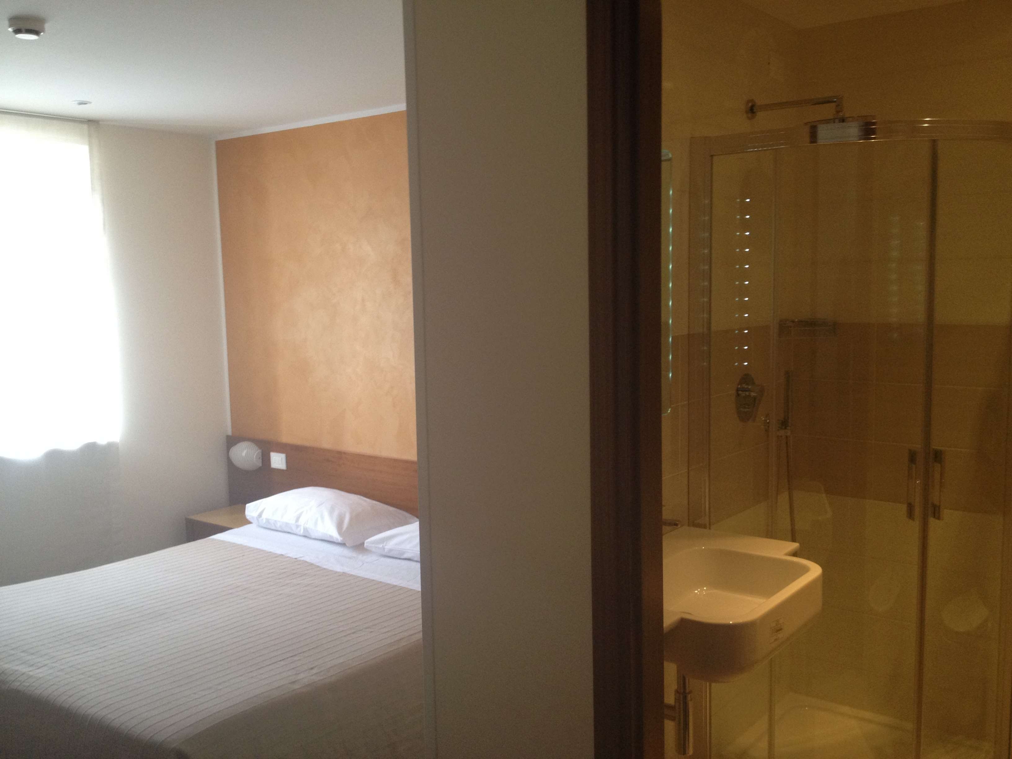 HOTEL SAN GIORGIO-guestroom-GUEST ROOM.jpg