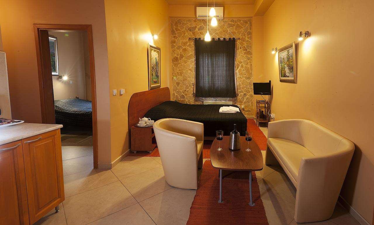 PORTAL HOTEL SKOPJE-guestroom-GUEST ROOM.jpg
