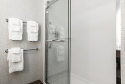  - Holiday Inn Express & Suites Moundsville