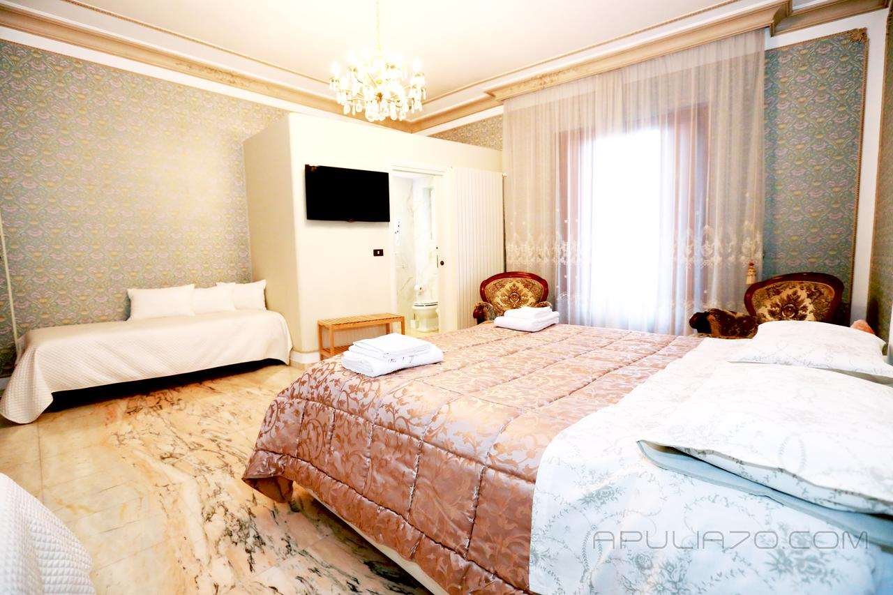 APULIA 70 HOLIDAYS-guestroom-GUEST ROOM.jpg