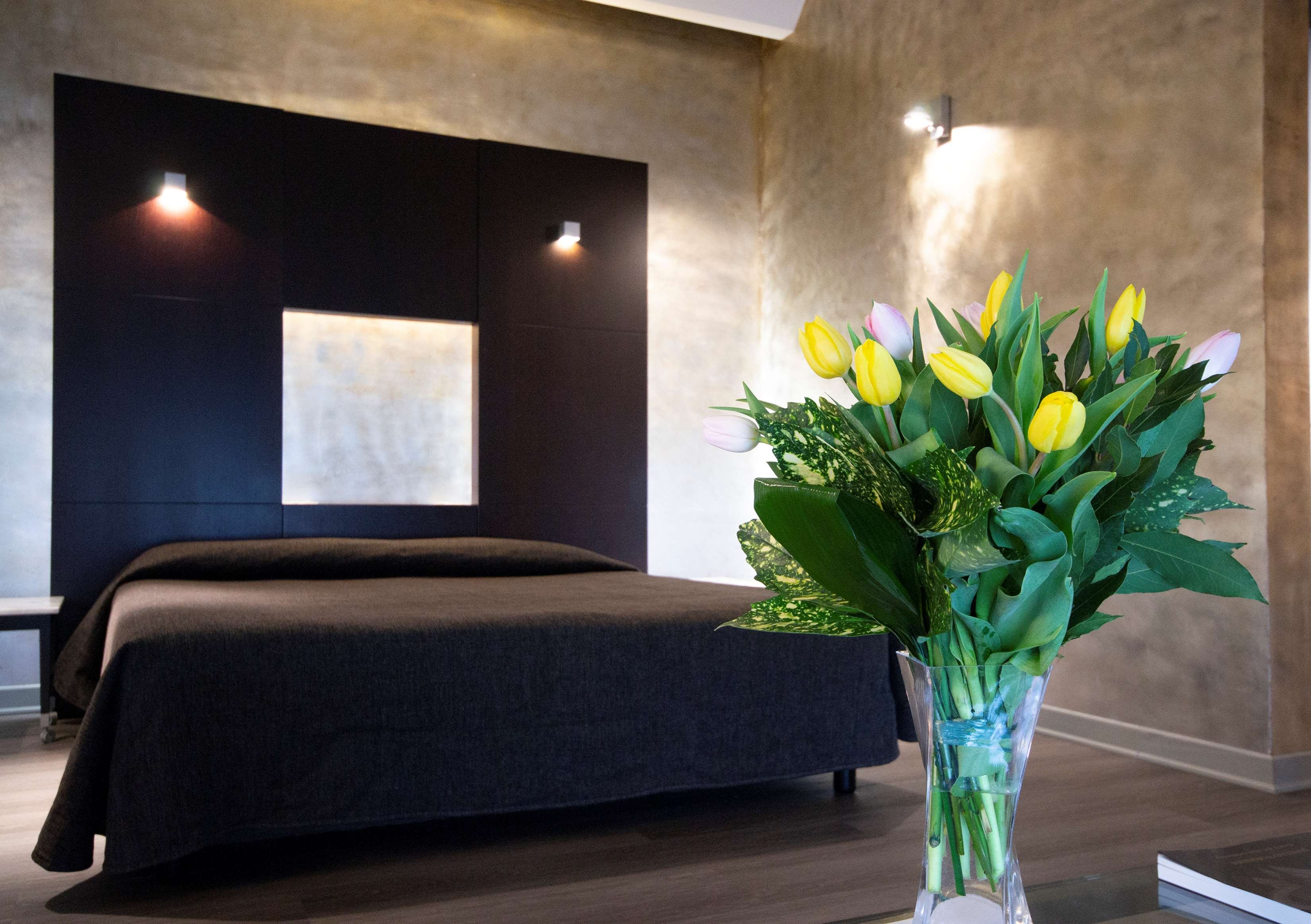 DELLEARTI DESIGN HOTEL-guestroom-GUEST ROOM.jpg