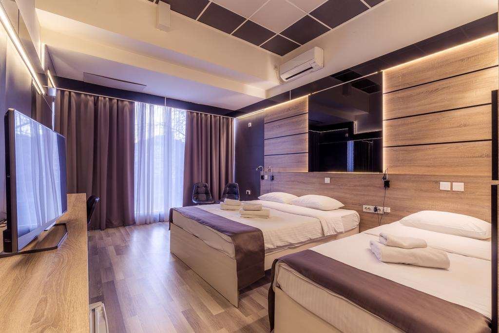 DE KOKA HOTEL-guestroom-GUEST ROOM.jpg