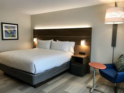  - Holiday Inn Express Pasadena - I-210, Exit 30