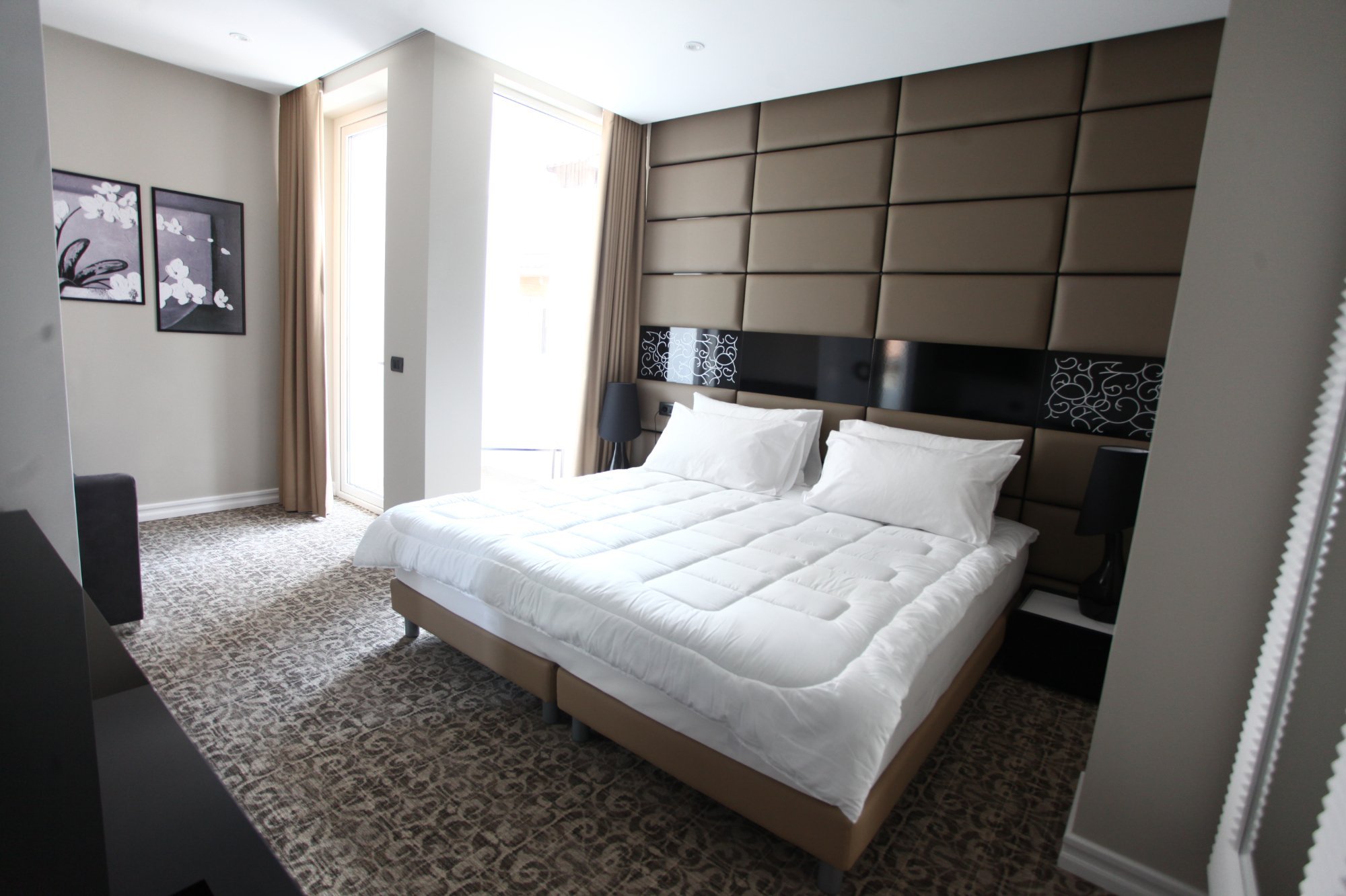 SENATOR HOTEL TIRANA-guestroom-GUEST ROOM.jpg