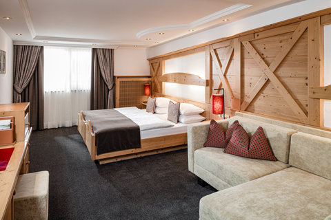 ALPENROYAL HOTEL - Photo 50