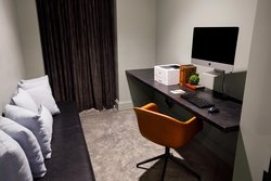  - Cyrus Hotel Topeka - I-70, Exit 362