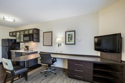  - Candlewood Suites Virginia Beach - I-264, Exit 17