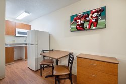  - HomeTowne Studios UCF Area Orlando