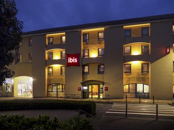 Ibis Carcassonne Centre La Cit