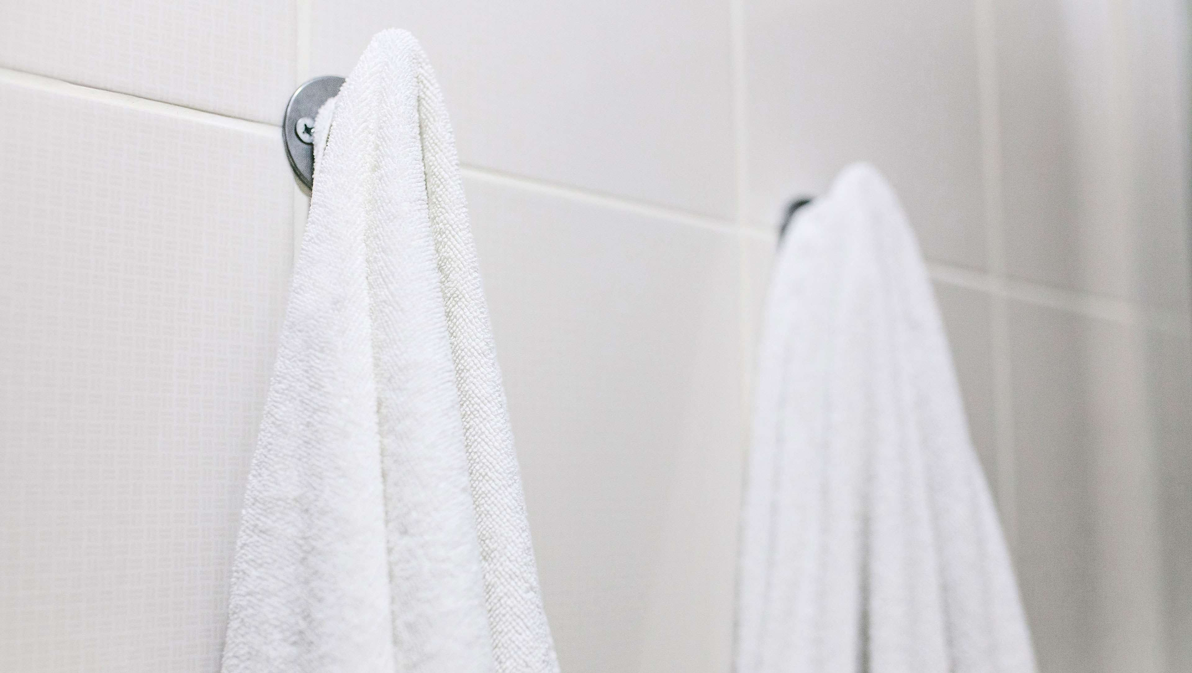 Hometown Inn Staunton-guestroom-Hometown Inn Guestroom Bathroom.jpg