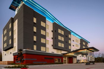 Aloft Shenandoah near The Woodlands