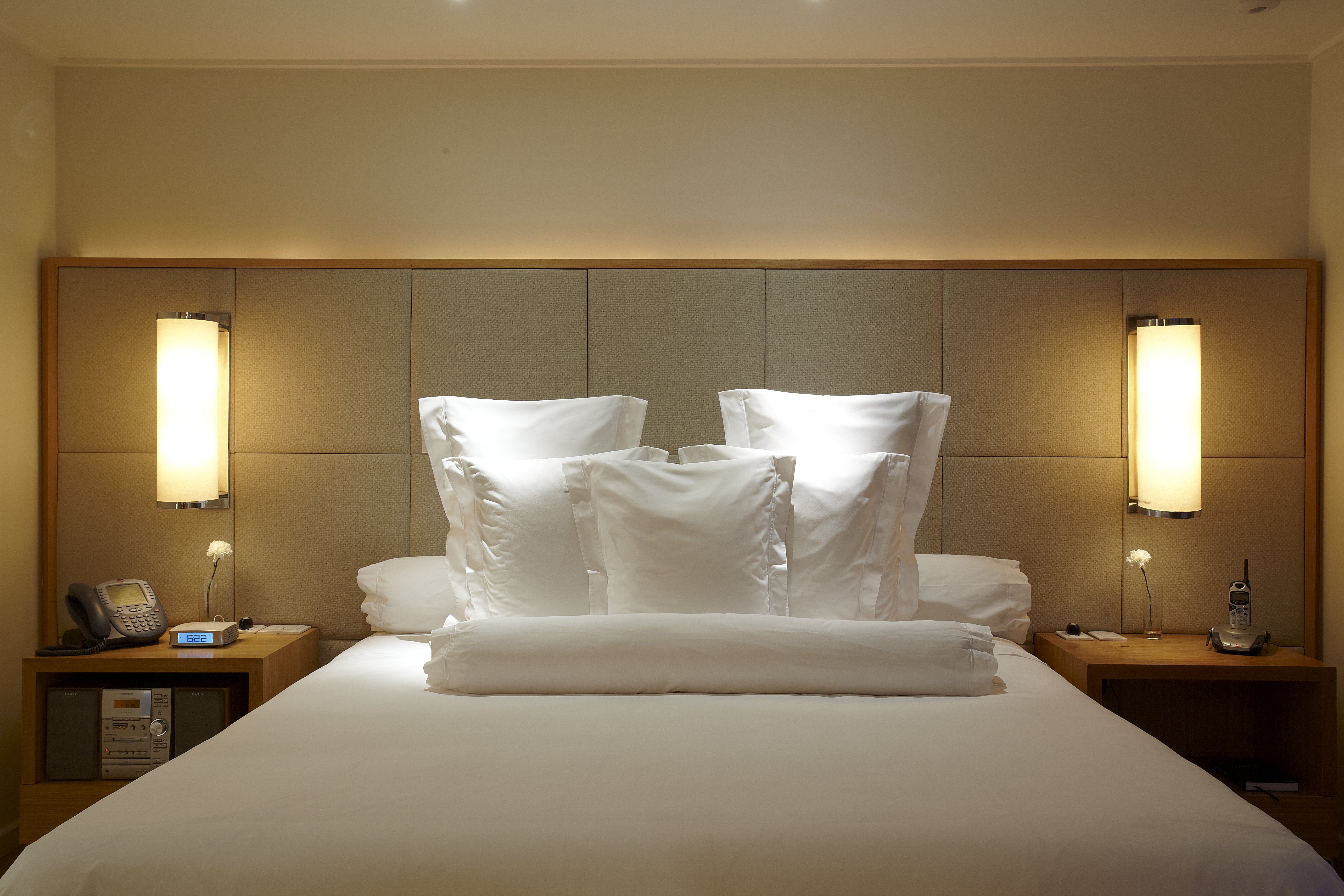 EMILIANO SAO PAULO-guestroom-Emiliano Suite - Bedroom.jpg