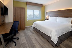  - Holiday Inn Express LAX Airport Los Angeles