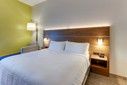  - Holiday Inn Express & Suites Saugerties - I-87, Exit 20