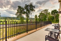  - Holiday Inn Express & Suites Saugerties - I-87, Exit 20