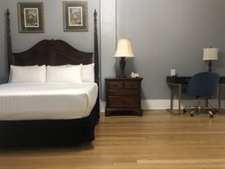  - Marqueen Hotel Seattle