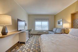  - Holiday Inn & Suites West Madison