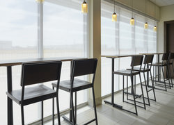  - Holiday Inn Express & Suites Lockport - I-355, Exit 4