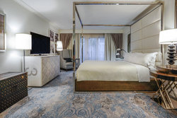  - Hotel Amarano Burbank