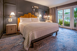  - Hotel Amarano Burbank