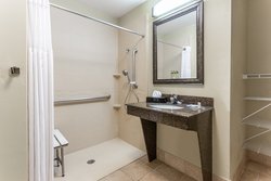  - Staybridge Suites Davenport - I-74, Exit 1