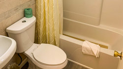  - Magnuson Hotel Hampton