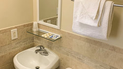  - Magnuson Hotel Hampton