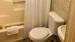  - Magnuson Hotel Hampton