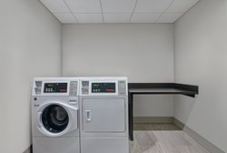  - Holiday Inn Express & Suites City Centre Houston - I-10, Exit 757