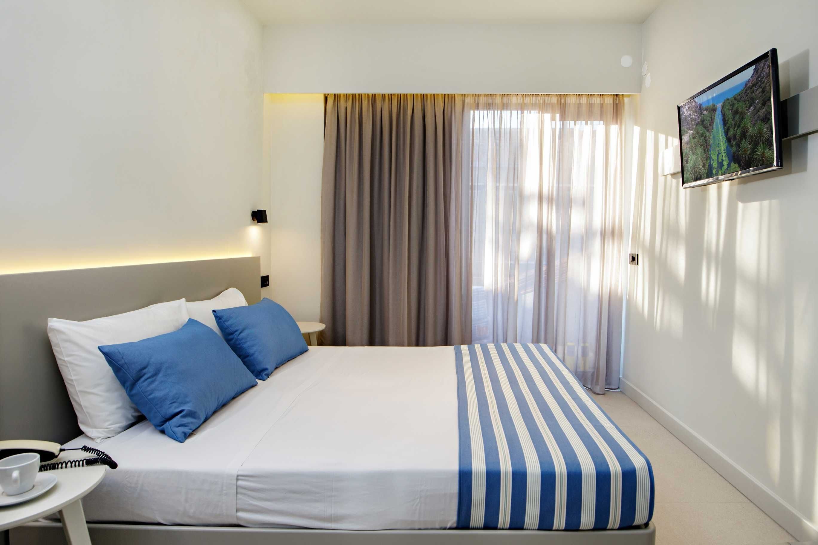 ARKADI HOTEL-guestroom-Standard Double or Twin Room.jpg