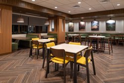  - Fairfield Inn & Suites by Marriott Canton