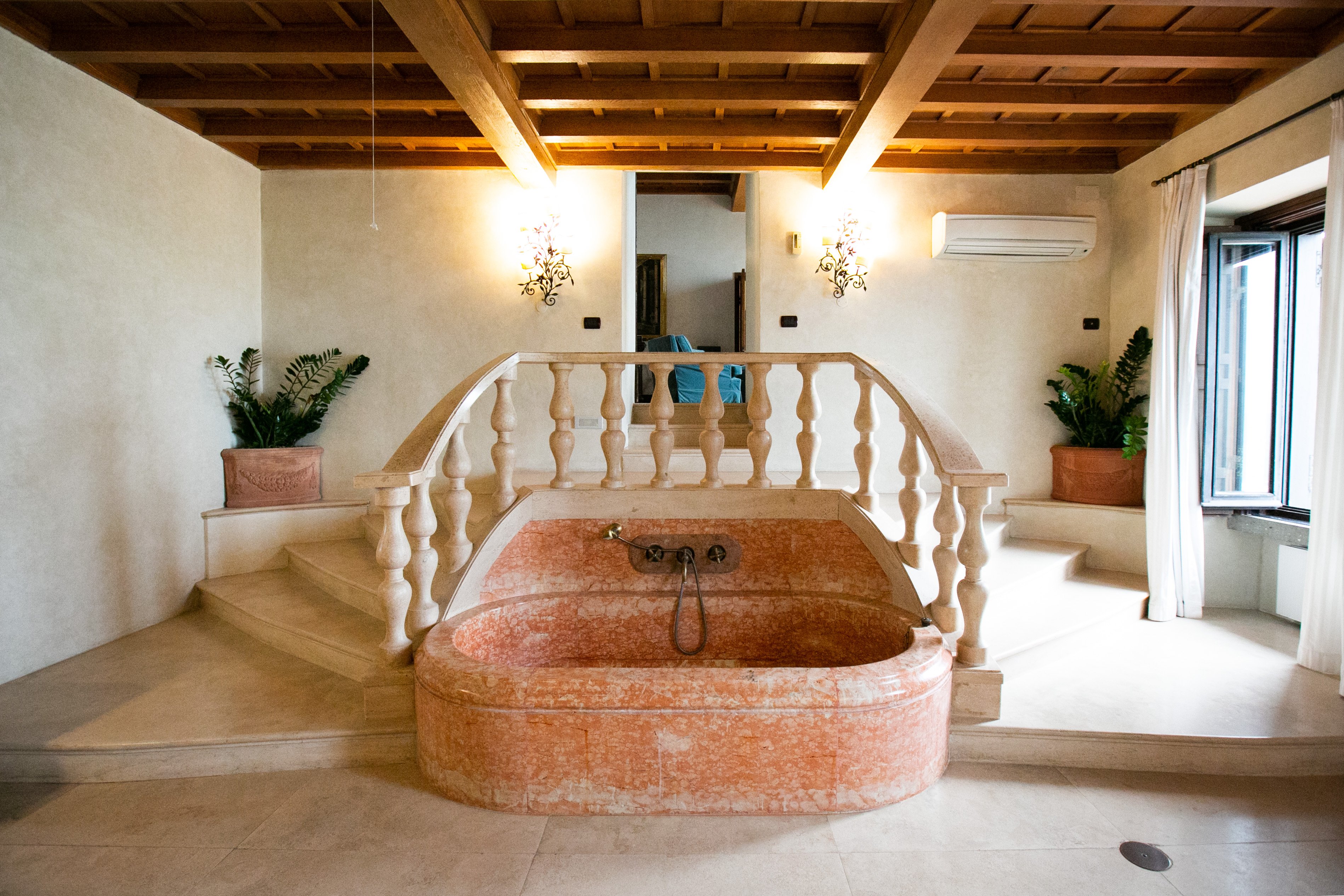La Posta Vecchia Hotel-guestroom-The Medici Suite bathroom.jpg
