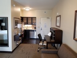  - Staybridge Suites Rossford - I-75, Exit 195A