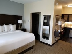  - Staybridge Suites Rossford - I-75, Exit 195A