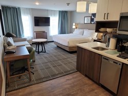  - Staybridge Suites Expo Center Louisville - I-65, Exit 132