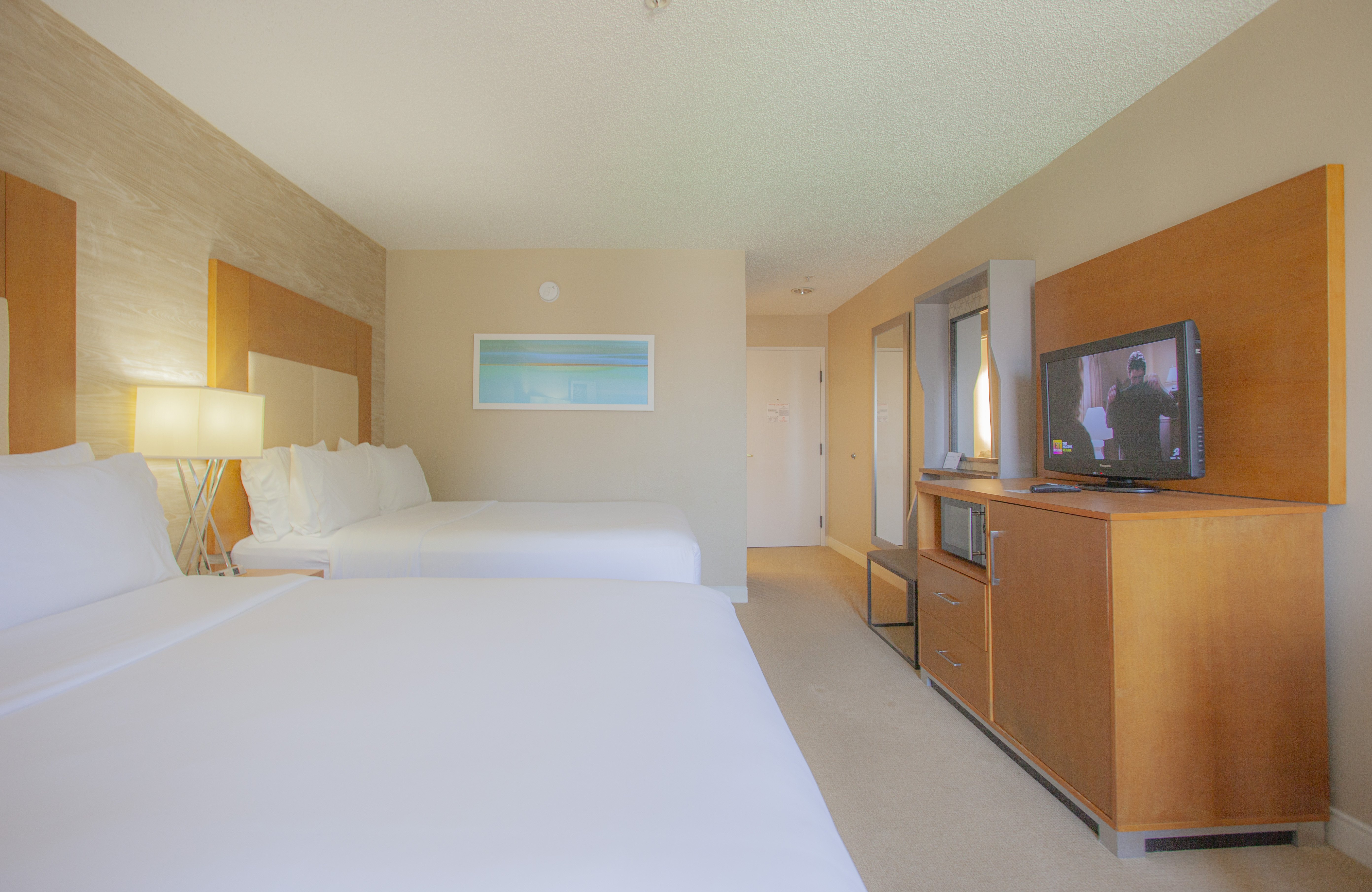 HOLIDAY INN STES HOUSTON N-SPR BY I-guestroom-Two Queen Room .jpg